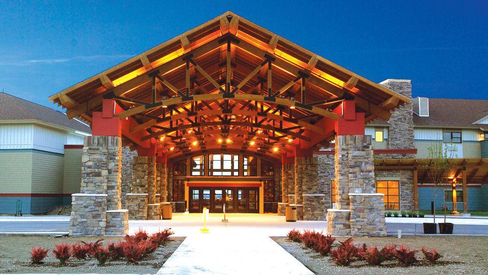 Kewadin St. Ignace Hotel Evergreen Shores Exterior photo